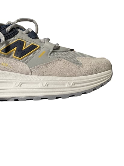 حذاء سبورت رجالي