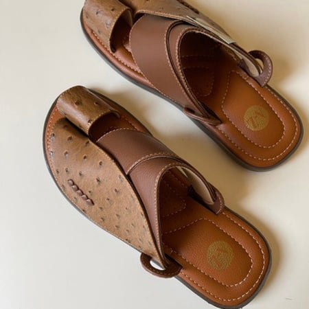 حذاء شرقي راقي بني فاتح