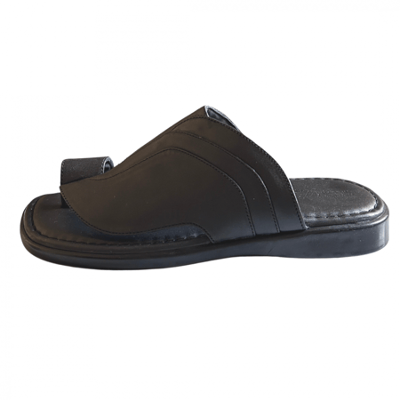 حذاء بحريني