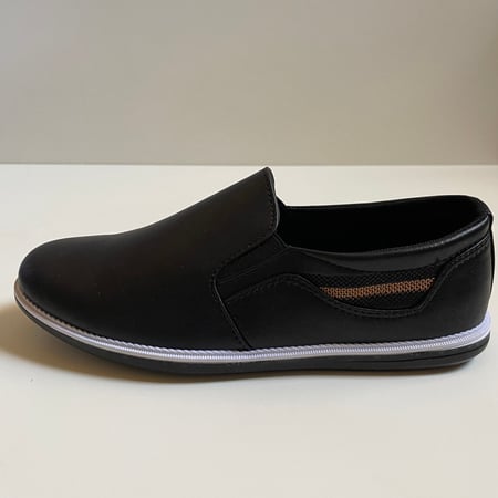 حذاء رسمي سهل الارتداء اسود بخط بني فاتح