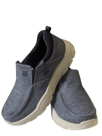 حذاء سبورت من MK جينز