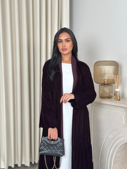 عبايه مخمل كوري