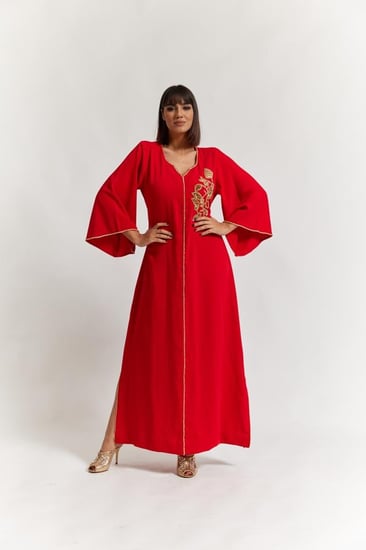 جلابية حمراء