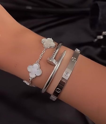 تنسيق 7 (بدون ملحقات)