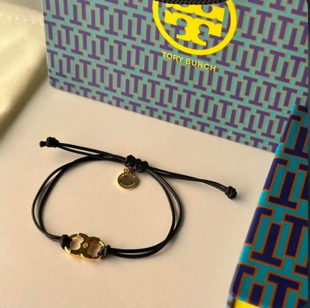 اسوارة توري بورش خيط