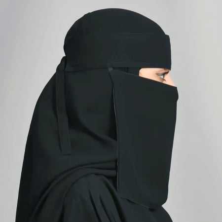نقاب حرير قصير  بمطاط واحد وربطة اغلاق
