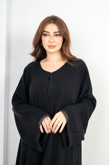 عباية انيقه بتدخيلات كم مميزة