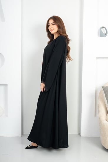 عباية انيقه بتدخيلات كم مميزة