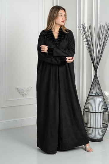 عبايه شتويه  شامواه  بلمسه من القطيفه الفاخرة