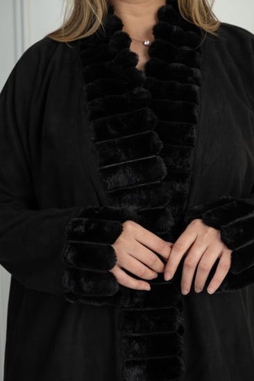 عباية شتوية شامواه بتدخيلات الفرو الناعم