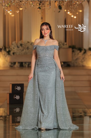 فستان سهره اوف شولدر بذيل خلفي طويل