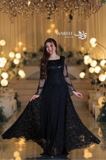 فستان دانتيل بتطريز فاخر