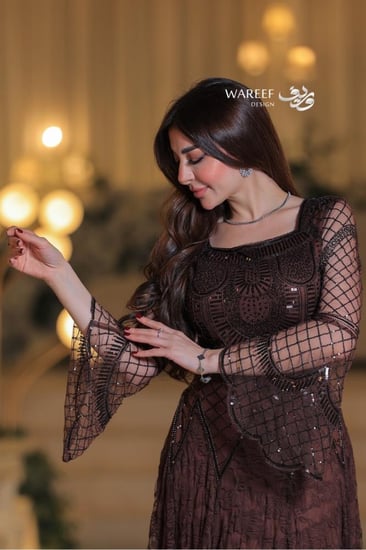 فستان دانتيل بتطريز فاخر