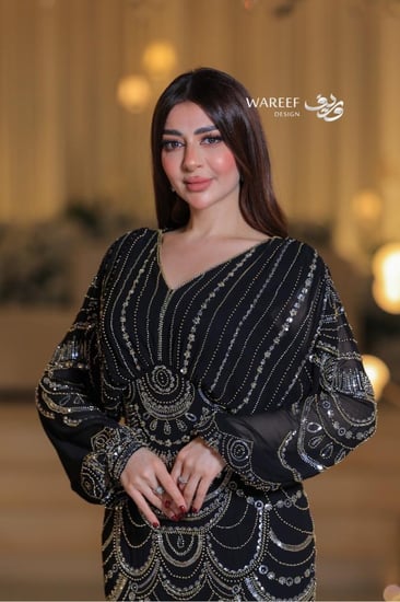 جلابية بتطريز هندسي فاخر