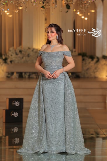 فستان سهره اوف شولدر بذيل خلفي طويل