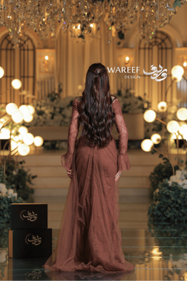 فستان سهرة بني موكا بتول ناعم وتطريز أنيق