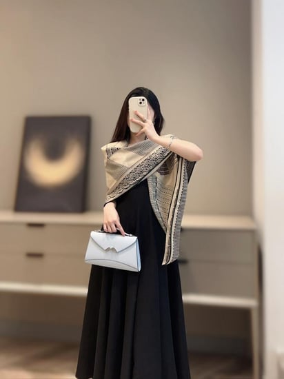 سكارف ايرميز مقاس 136*137