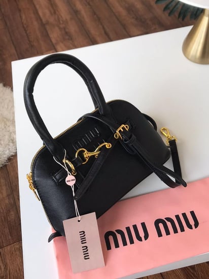 شنطة ميو ميو السوداء