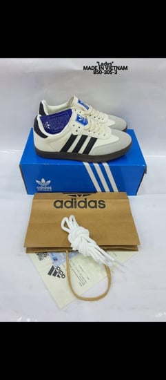 شوز نسائي سبور أبيض بخطوط سوداء – ستايل سامبا فيتنامي