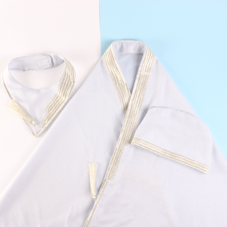 مهاد البشت الملكي سماوي فاتح