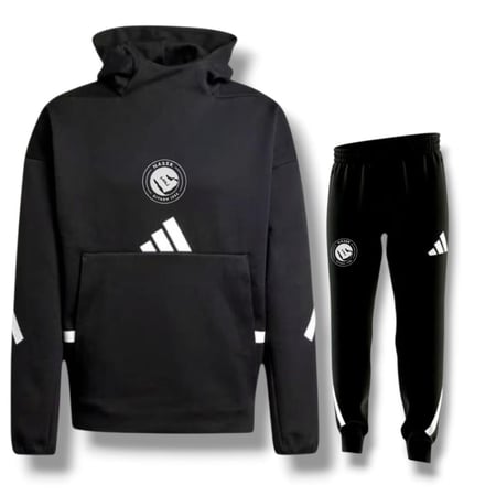 طقم سفر مدرب النصر الأسود الجديد لموسم 2025-2026