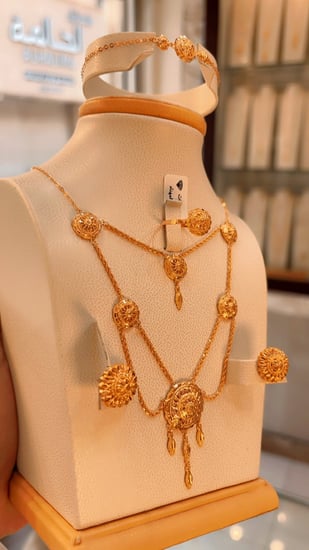 طقم تصميم كرسي جابر ذهب صافي عيار 21