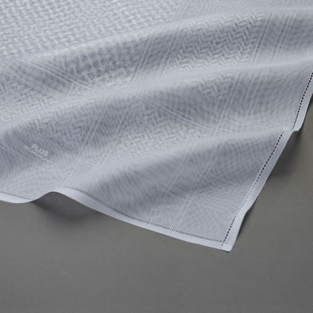 شماغ البسام بلس ابيض