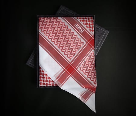 شماغ قزاز كلاسيك أحمر غامق