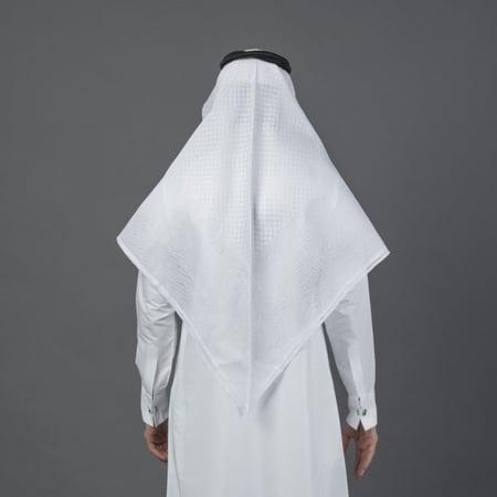 شماغ البسام بلس ابيض