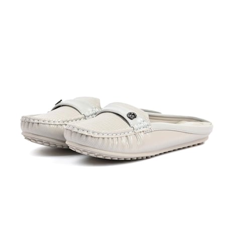 حذاء فلات طبي نسائي مفتوح من الخلف مزود بشريط جلدي مزين بالستراس