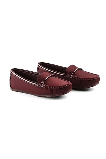 حذاء فلات طبي مغلق قماشي بشريط جلدي رفيع