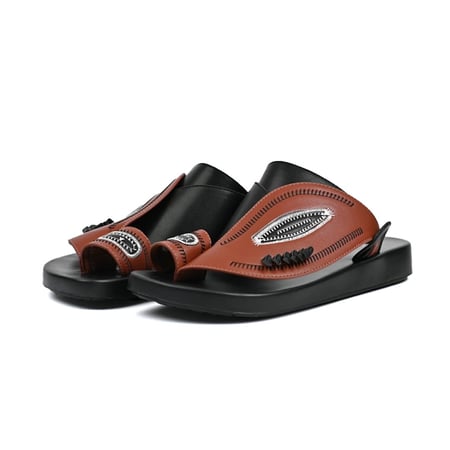 احذية شرقية