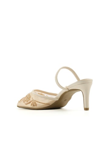 حذاء كلاسيكي سهرة أنيق بمقدمة مدببة مصنوعة من شبكة مطرزة بكعب رفيع