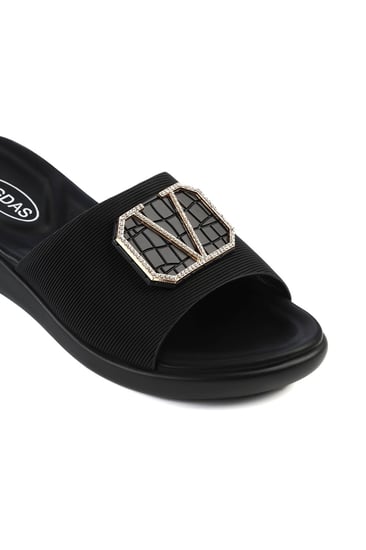 حذاء صيفي طبي أنيق فلات مزين بستراس بدون لمعة