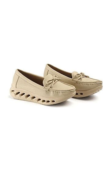 حذاء طبي كاجوال بشريطة بشكل فيونكة