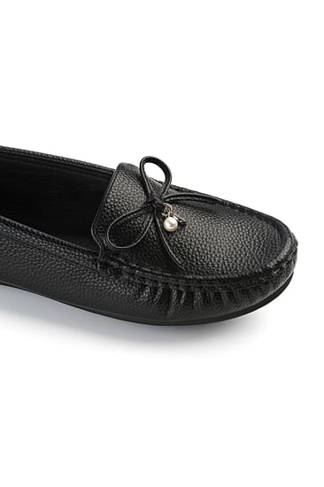 حذاء فلات طبي كاجوال مغلق مزين بفيونكة