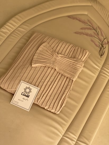 سجادة و شرشف صلاة