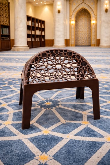 حامل المصحف بلاستيك اللون بني