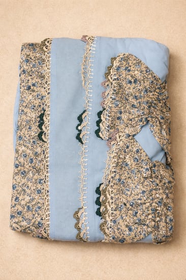 شرشف مرد لف بطرحه قطن متصل وشغل سناره باللؤلؤ الطول من الكتف 156 cm. اللون سماوي