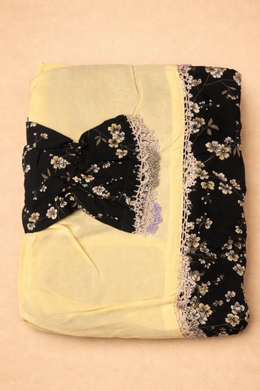 شرشف مرد لف بطرحه قطن متصل وشغل سناره باللؤلؤ الطول من الكتف 156 cm. اللون ا اسود