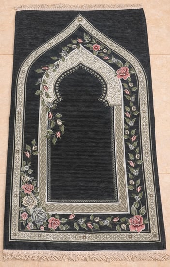 سجادة مبطنه 1 cm  اللون رمادي