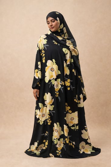 شرشف مرد كويتي  (Mard)كم فرنسي بربطه من الجنب الطول من الكتف 160 cm  اللون  اسود