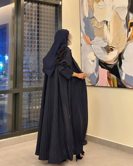 عباية كتان كحلي مخطط  القصة نص كلوش