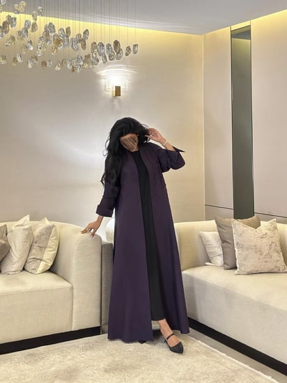 عباية بليزر كتان بنفسجي مع كلفة على الكتف القصة نص كلوش   رقمها