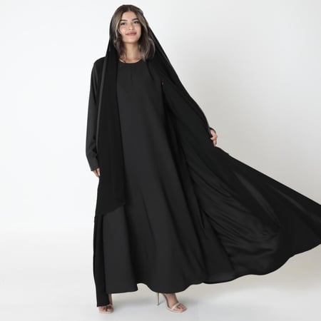 فستان داخلي أسود