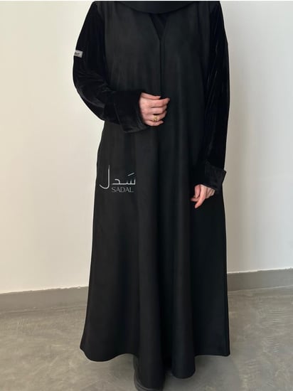 عباية شمواه مع اكمام قطيفة