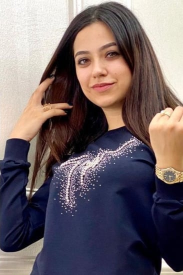 طقم سبور نسائي - مزين باللؤلؤ