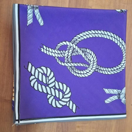 منديل العقد والرباطات موف