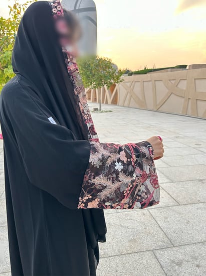 عباية نقاء