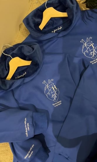 بلوفر فيني منك بالاحرف